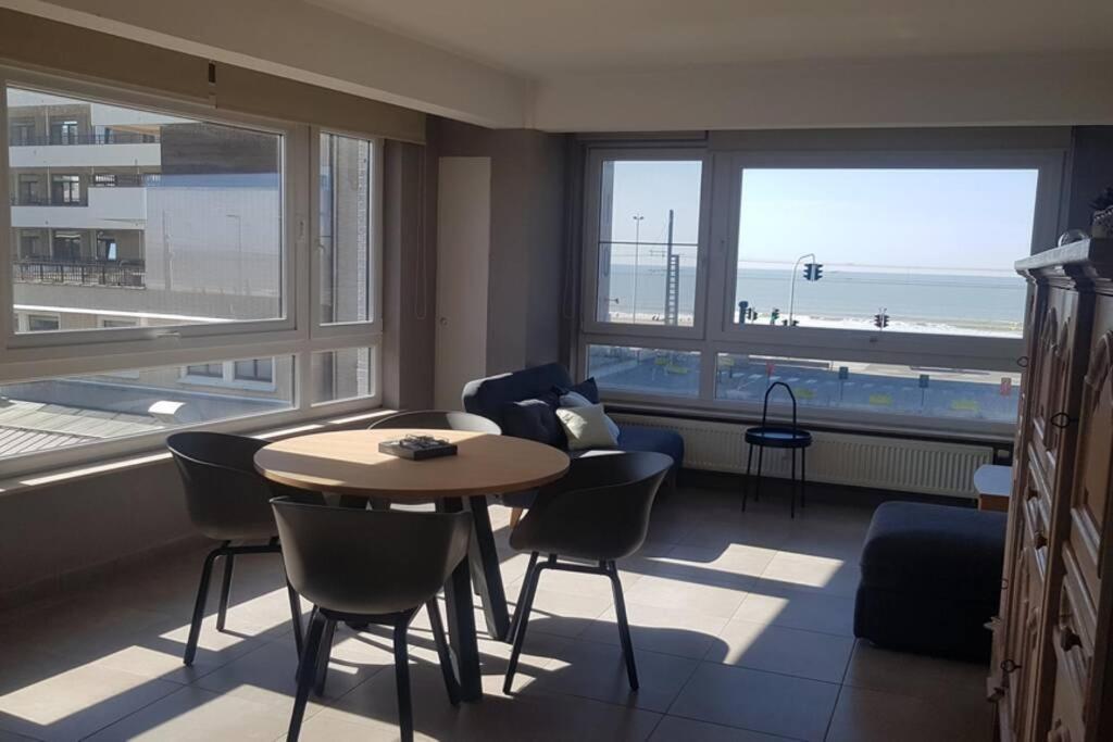 Oostende Studio Voor 2 Of 3 Pers Met Zeezicht Exterior foto